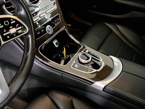 Used 2019 Mercedes-Benz C 300 4MATIC Sedan image 17