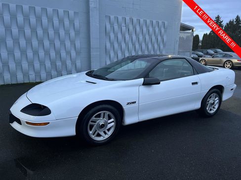 Used 1994 Chevrolet Camaro Z28 image 1