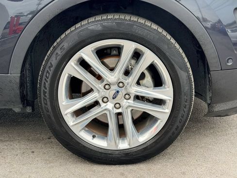 Used 2017 Ford Explorer Limited w/ Equipment Group 301A FWD image 28