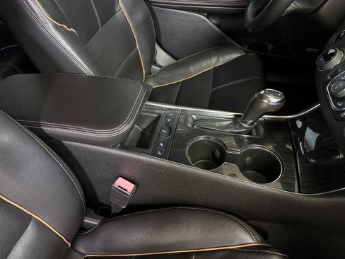 Used 2019 Chevrolet Impala Premier FWD image 25