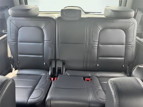 Used 2024 Lincoln Navigator Reserve AWD/4WD image 23