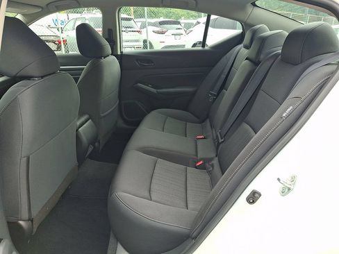 Certified 2023 Nissan Altima 2.5 SV AWD/4WD image 11