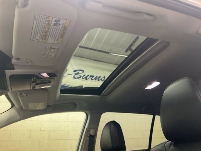 Used 2025 Subaru Outback Limited AWD/4WD image 17
