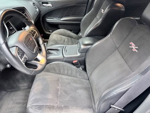 Used 2016 Dodge Charger R/T RWD image 10