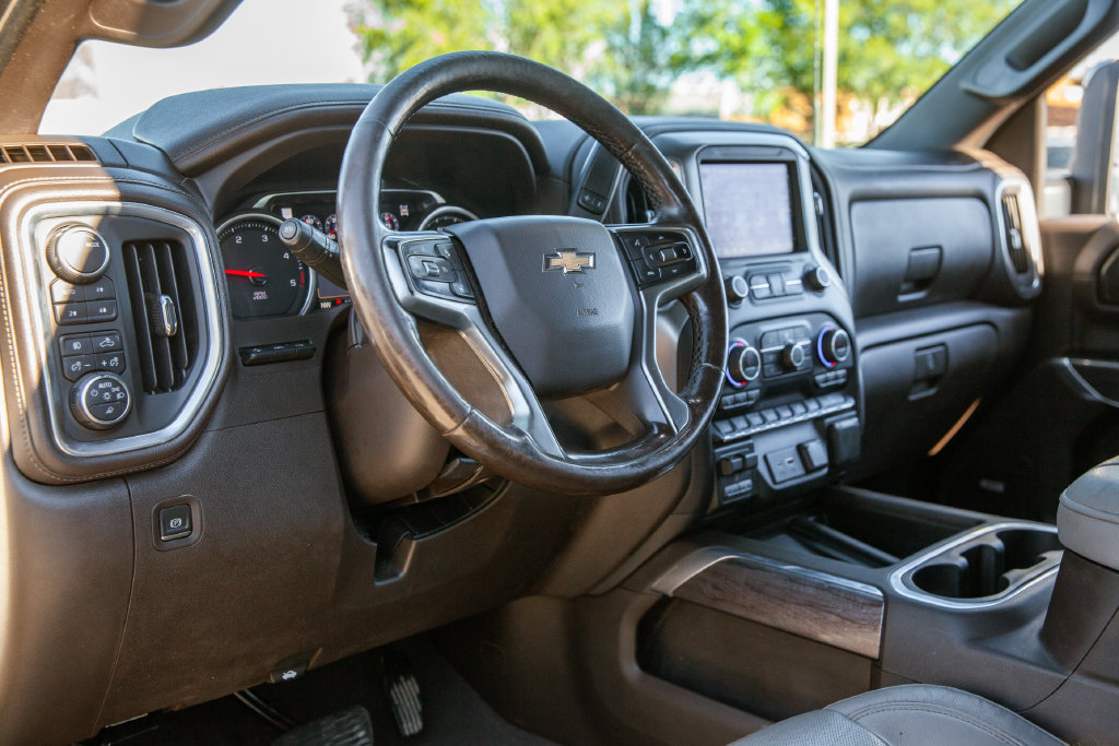 Used 2020 Chevrolet Silverado 2500 LTZ w/ LTZ Plus Package AWD/4WD image 10