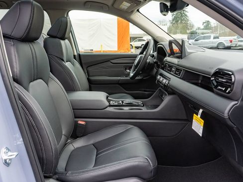 New 2026 Honda Pilot Touring image 17