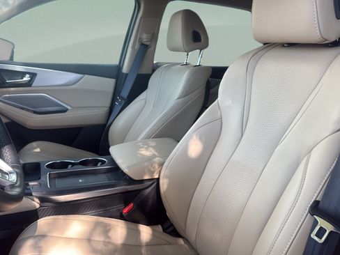Used 2025 Acura MDX w/ Technology Package FWD image 10