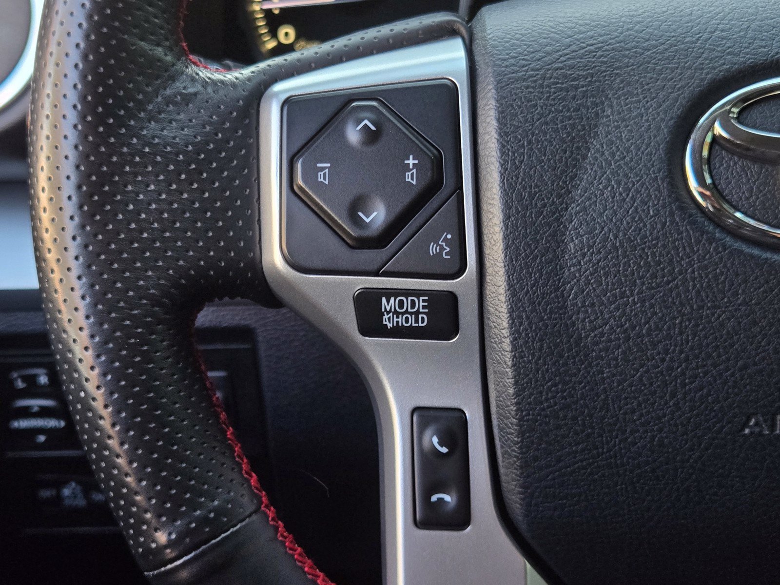 Certified 2019 Toyota Tundra TRD Pro AWD/4WD image 24