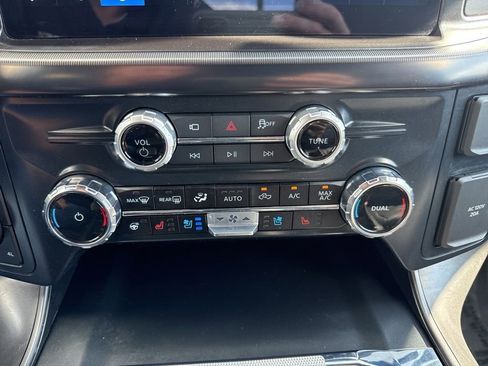 Used 2025 Ford F150 Lariat w/ Equipment Group 501A Mid AWD/4WD image 19