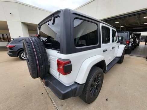 Used 2023 Jeep Wrangler Unlimited Sahara w/ Cold Weather Group AWD/4WD image 4