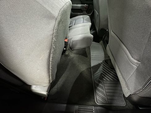 Used 2018 GMC Sierra 1500 SLE w/ SLE Value Package AWD/4WD image 17