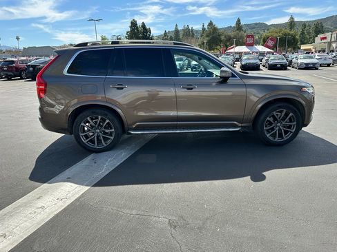 Used 2016 Volvo XC90 T6 Momentum w/ Momentum Plus Package image 5