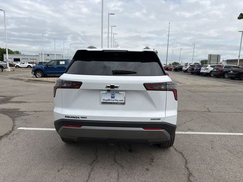 New 2026 Chevrolet Equinox LT AWD/4WD image 4
