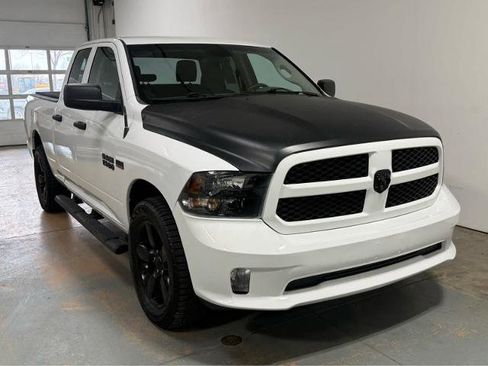 Used 2017 RAM 1500 Express w/ Express Value Package AWD/4WD image 5