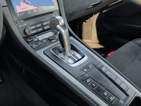 Used 2018 Porsche 911 GT3 image 21