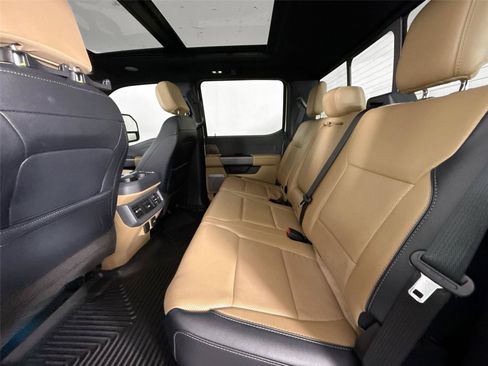 Used 2023 Ford F350 Lariat w/ Lariat Ultimate Package AWD/4WD image 31