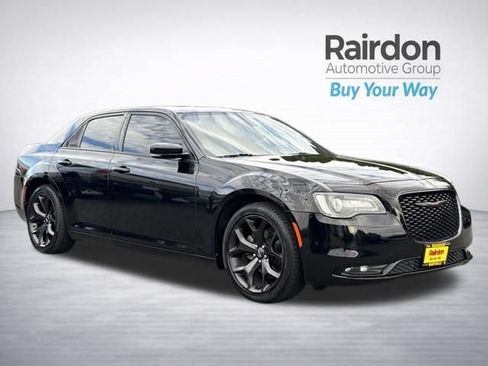 Used 2023 Chrysler 300 S RWD image 1
