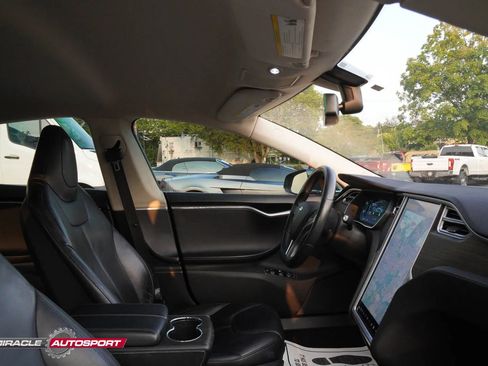 Used 2014 Tesla Model S 85 image 34