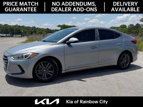 Used 2017 Hyundai Elantra SE FWD image 5