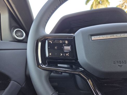 New 2026 Land Rover Range Rover Evoque S image 12