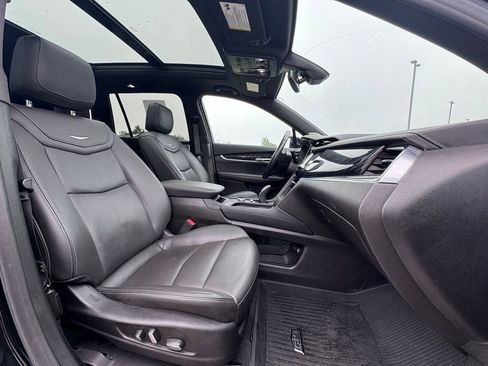 Certified 2024 Cadillac XT6 Premium Luxury w/ LPO, Floor Liner Package AWD/4WD image 31