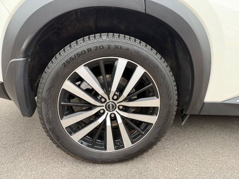 Used 2023 Nissan Pathfinder Platinum AWD/4WD image 32
