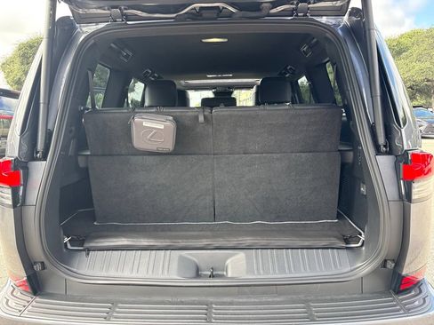 Used 2024 Lexus GX 550 w/ Accessory Package (Z1) AWD/4WD image 20