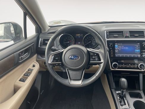 Used 2018 Subaru Outback 3.6R Limited image 12