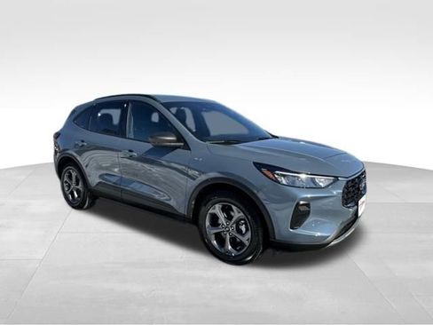 Used 2025 Ford Escape ST-Line w/ Equipment Group 301A image 10