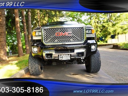 Used 2016 GMC Sierra 2500 Denali w/ Duramax Plus Package AWD/4WD image 6