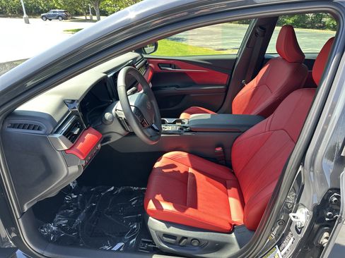 Used 2026 Toyota Camry XSE FWD image 16