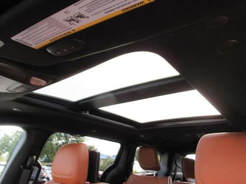 New 2026 Chrysler Pacifica Pinnacle image 27