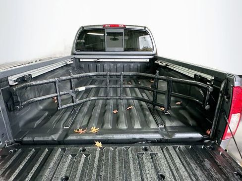 Used 2020 Nissan Frontier SV image 26