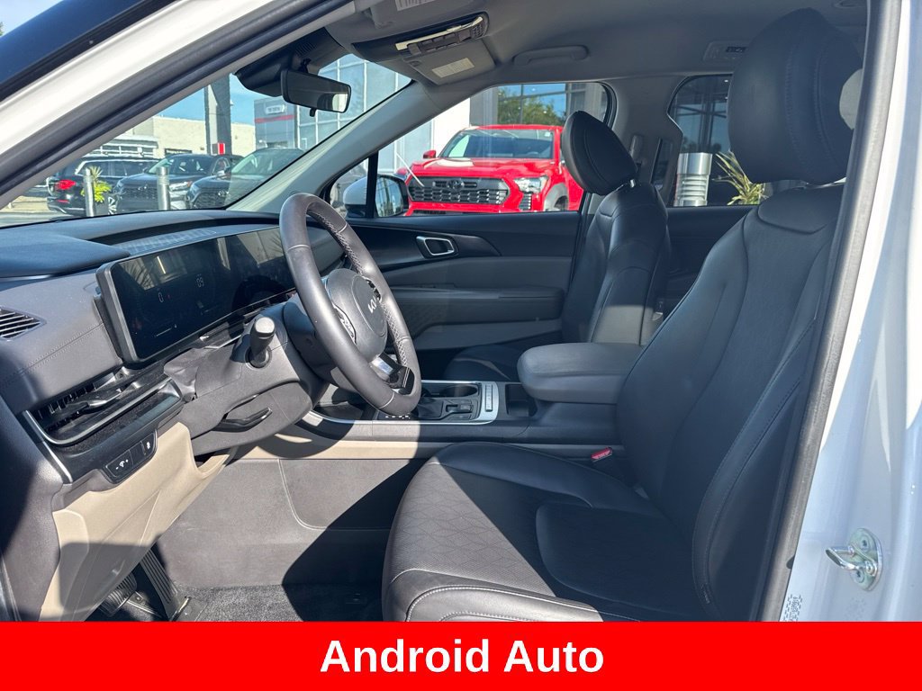 Used 2026 Kia Carnival FWD image 12