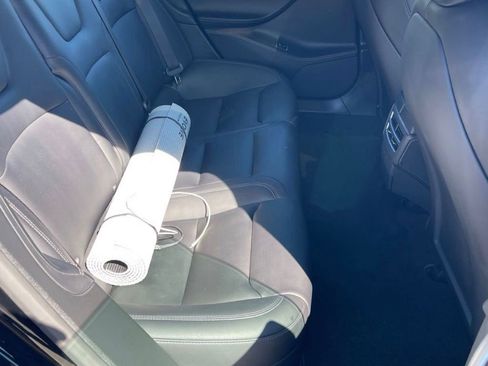 Used 2020 Tesla Model S Long Range Plus image 14