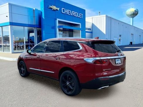 Used 2024 Buick Enclave Essence w/ Experience Buick Package AWD/4WD image 6