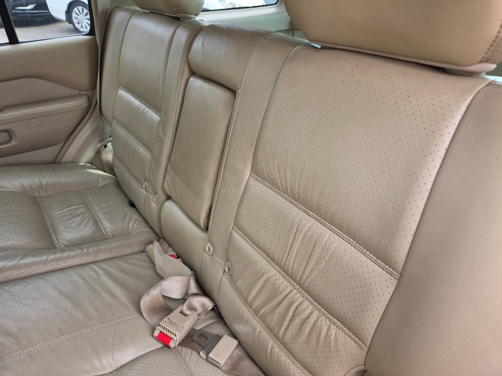 Used 2001 Nissan Pathfinder LE AWD/4WD image 32