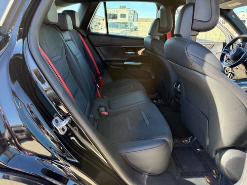 Used 2025 Mercedes-Benz GLC 43 AMG 4MATIC image 28