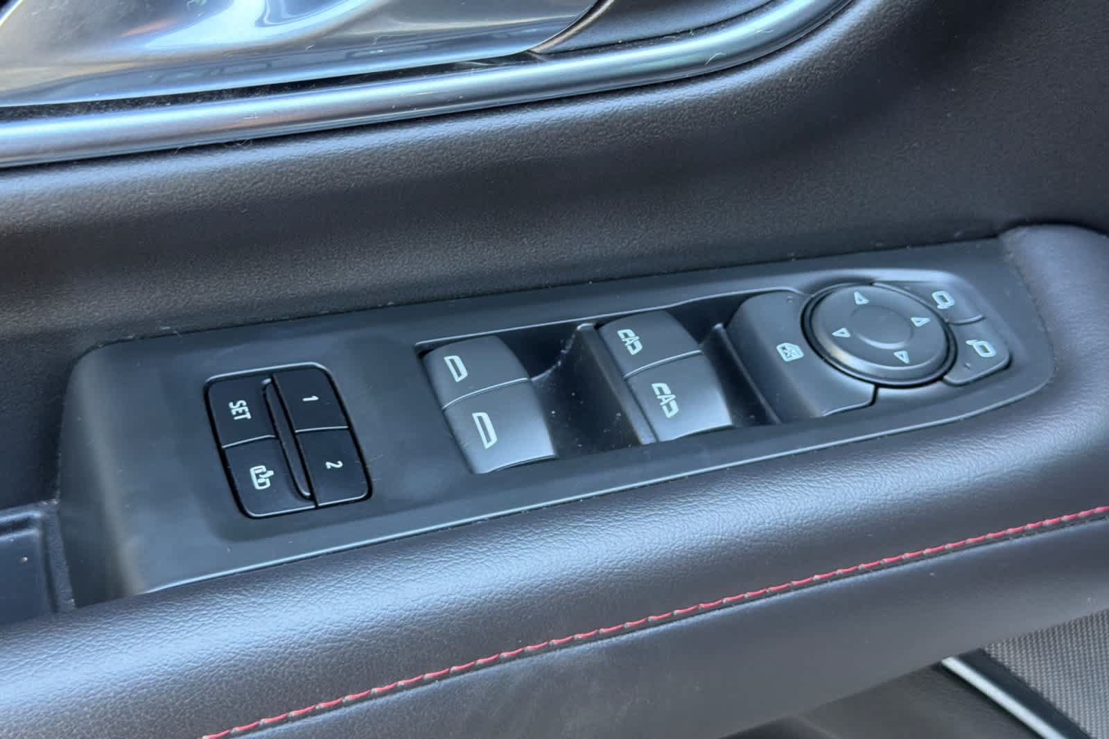 Used 2021 Chevrolet Suburban RST AWD/4WD image 13