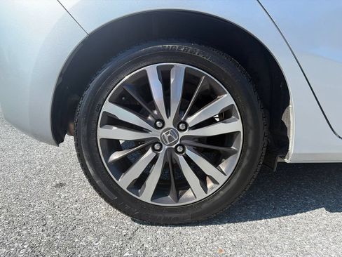 Used 2015 Honda Fit EX image 31