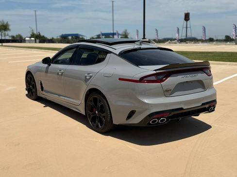 Used 2019 Kia Stinger GT2 RWD image 6