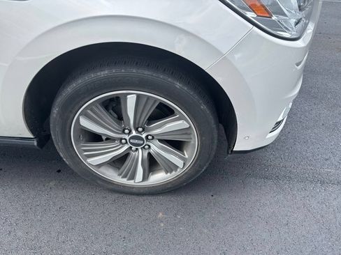 Used 2019 Lincoln Navigator Reserve AWD/4WD image 18