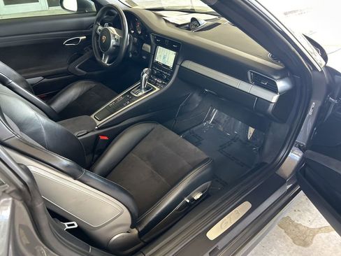 Used 2015 Porsche 911 GT3 image 25