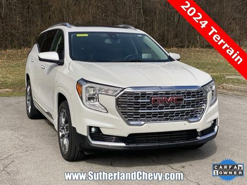 Used 2024 GMC Terrain Denali image 1