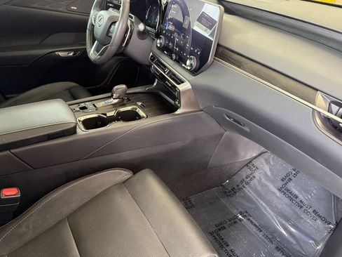 Certified 2024 Lexus RX 350 w/ Convenience Package AWD/4WD image 17