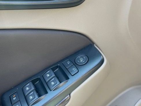 Used 2020 Chevrolet Tahoe LT RWD image 6