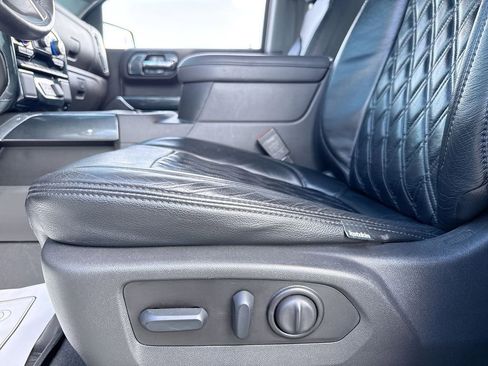 Used 2022 Chevrolet Silverado 1500 RST w/ Safety Package image 12