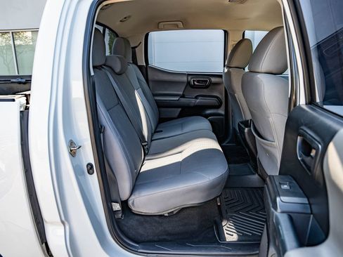 Used 2018 Toyota Tacoma SR w/ SR Convenience Package RWD image 34