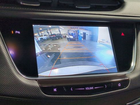 Used 2017 Cadillac XT5 FWD image 33