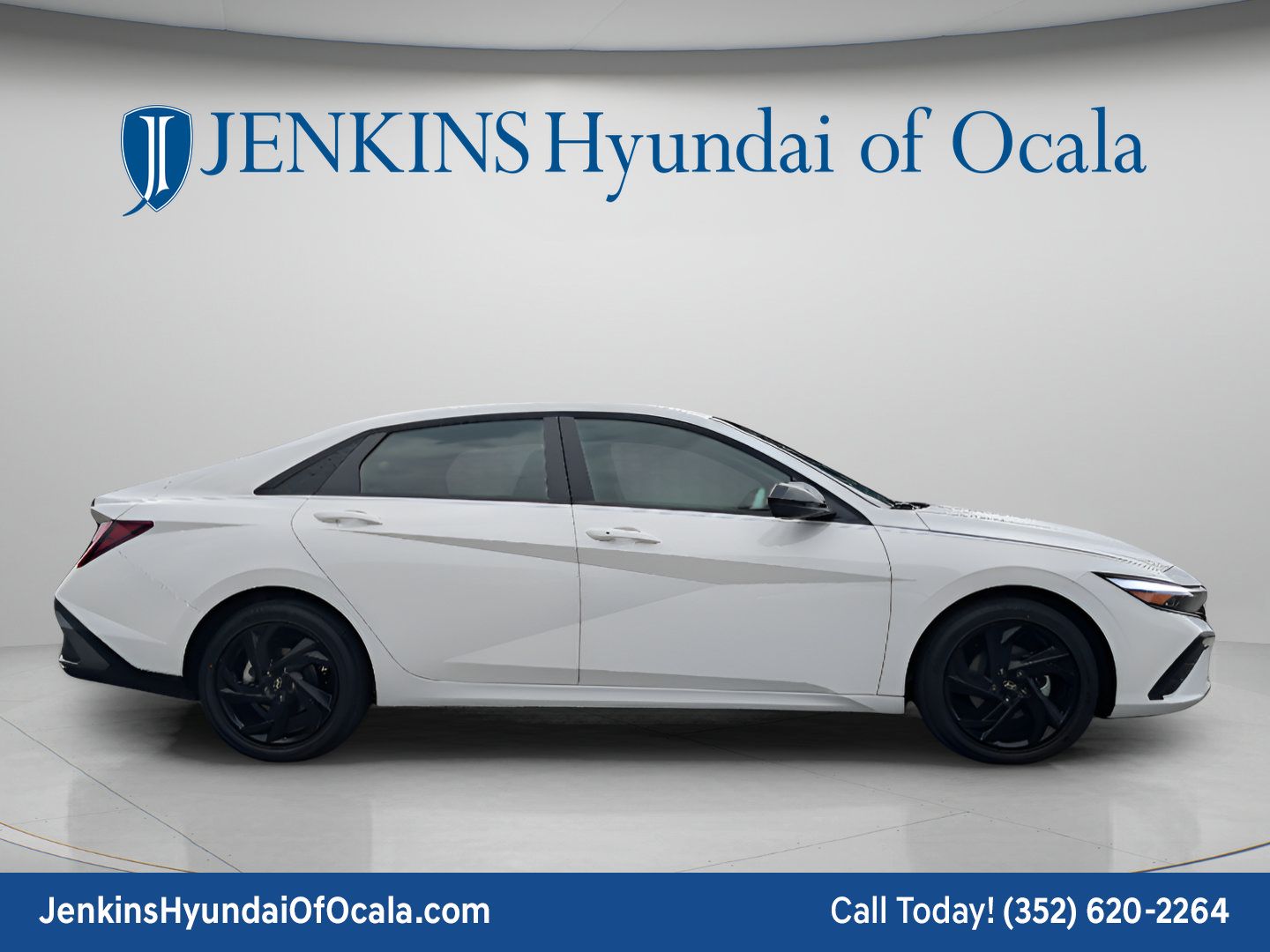 New 2026 Hyundai Elantra SEL Sport FWD image 2